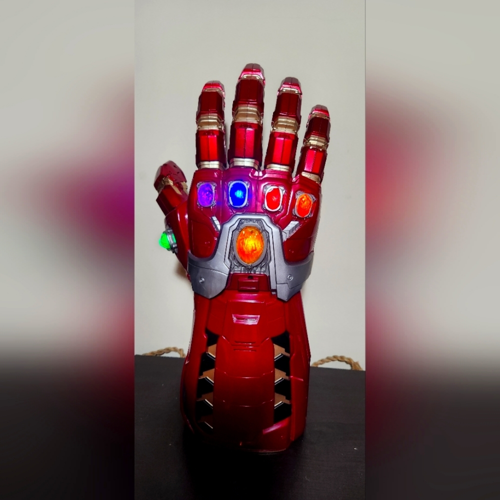 Avengers Marvel Legends Series Endgame Power Gauntlet Articulated Fist